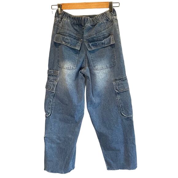 Forever 21 Loose Fit Cropped Cargo Jeans - size Small - Picture 8 of 8